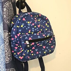 Cute mini heart backpack/purse.